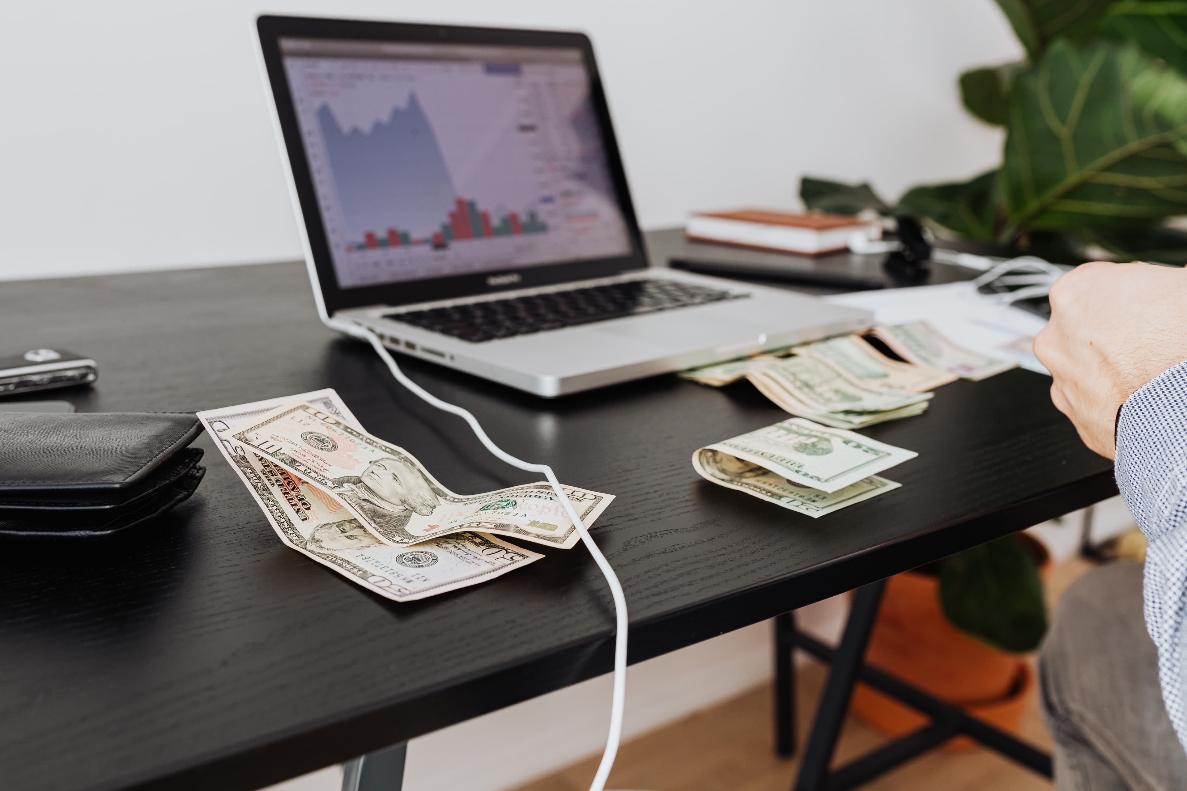 How to Make Money Blogging: 10 Proven Ways to Earn Online
